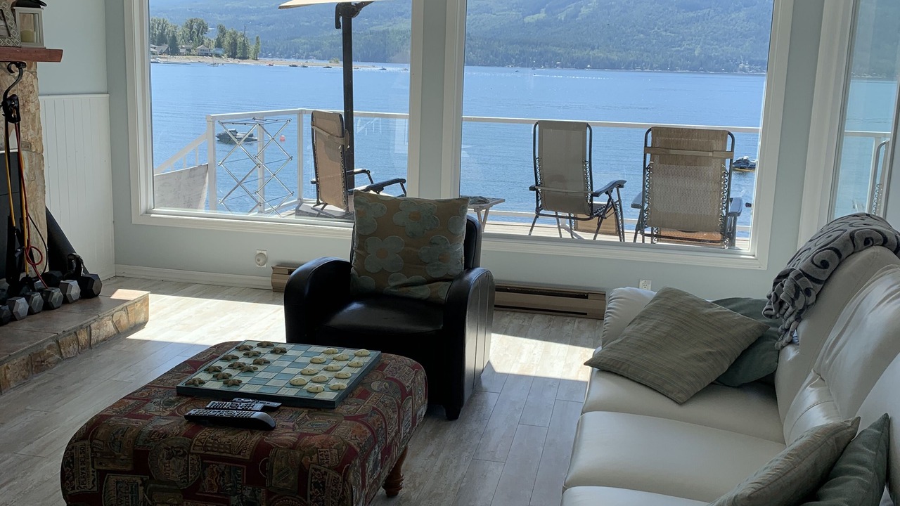 Photo of Livingroom in Magna bay