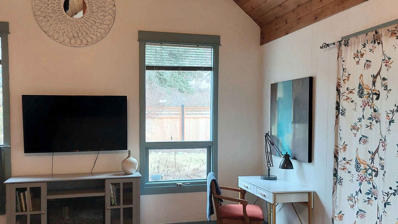 Photo of Livingroom in Vernon