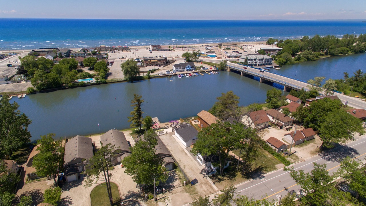 Photo of Outdoor in Wasaga Beach