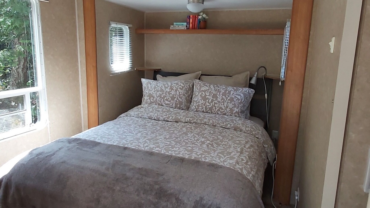 Photo of Bedroom in Madeira Park