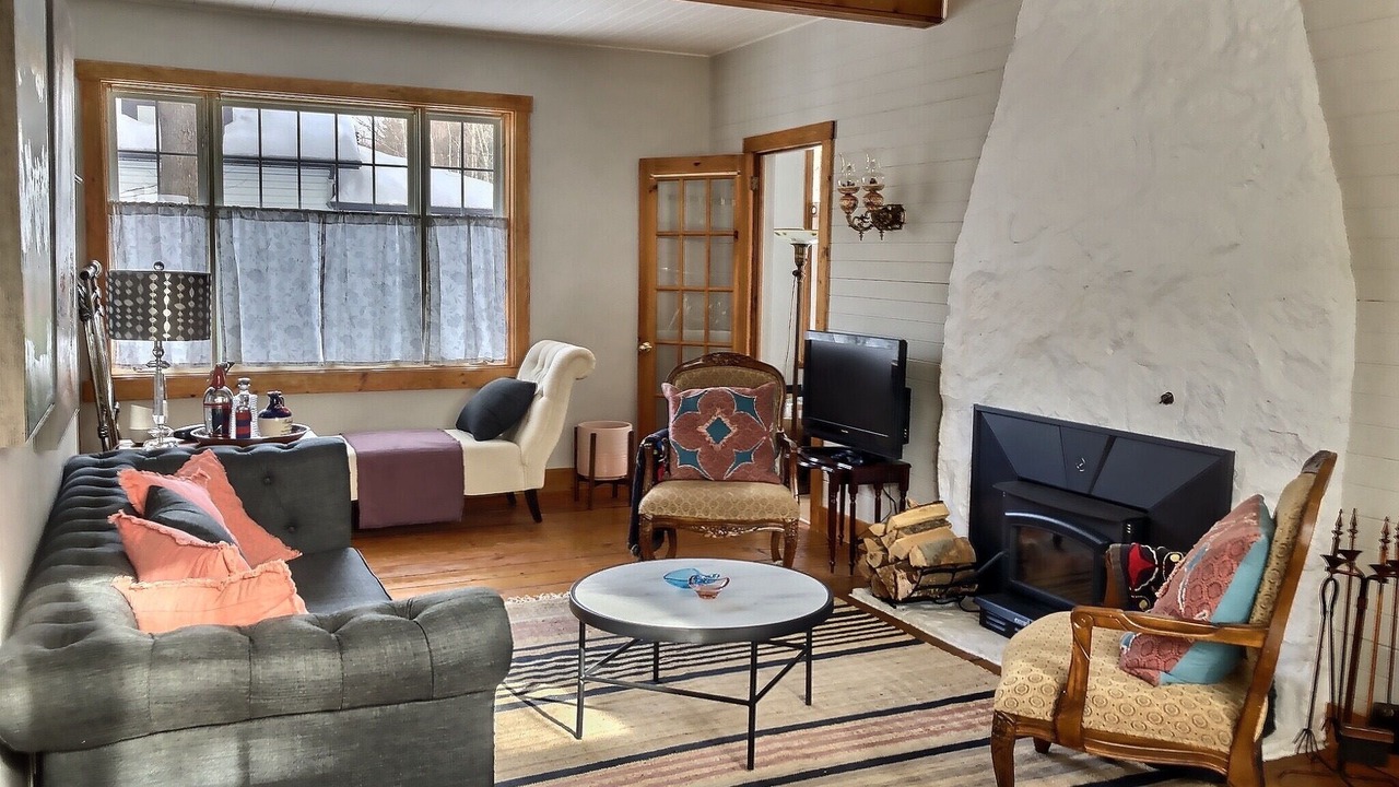 Photo of Livingroom in Rawdon