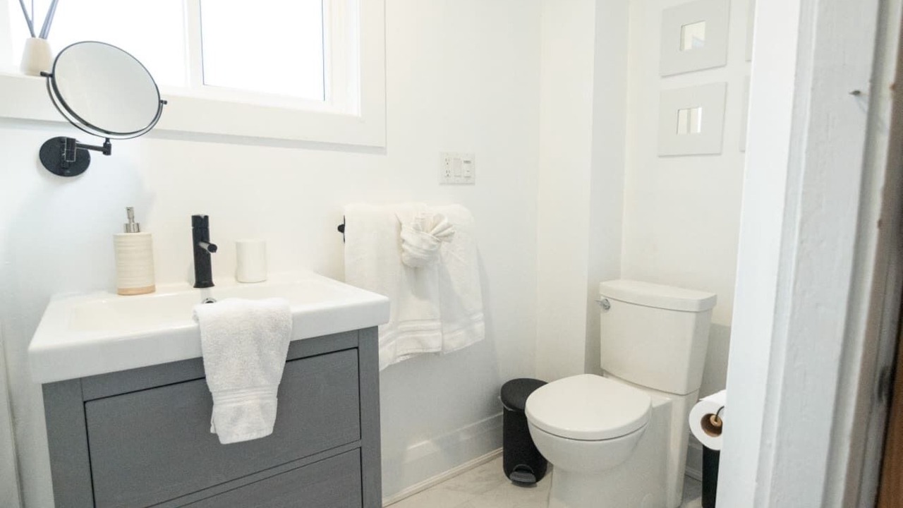 Photo of Bathroom in Port Dalhousie