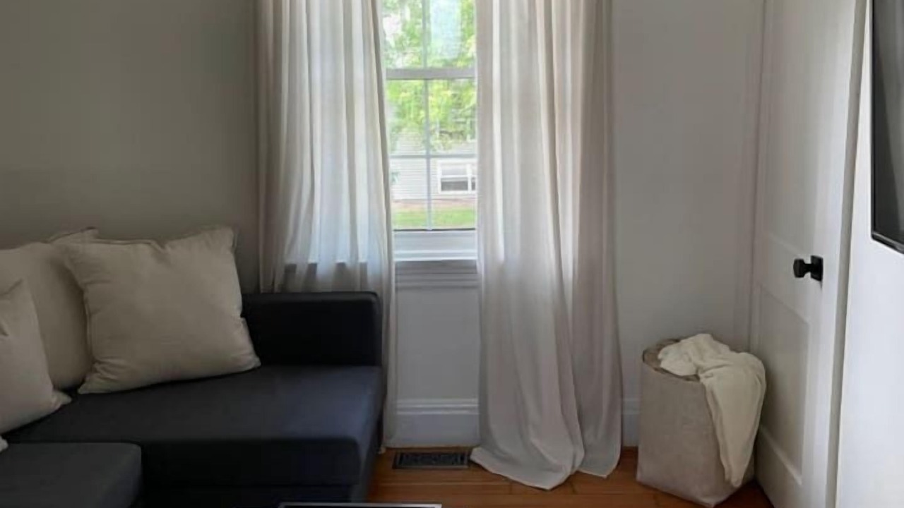 Photo of Livingroom in Port Dalhousie