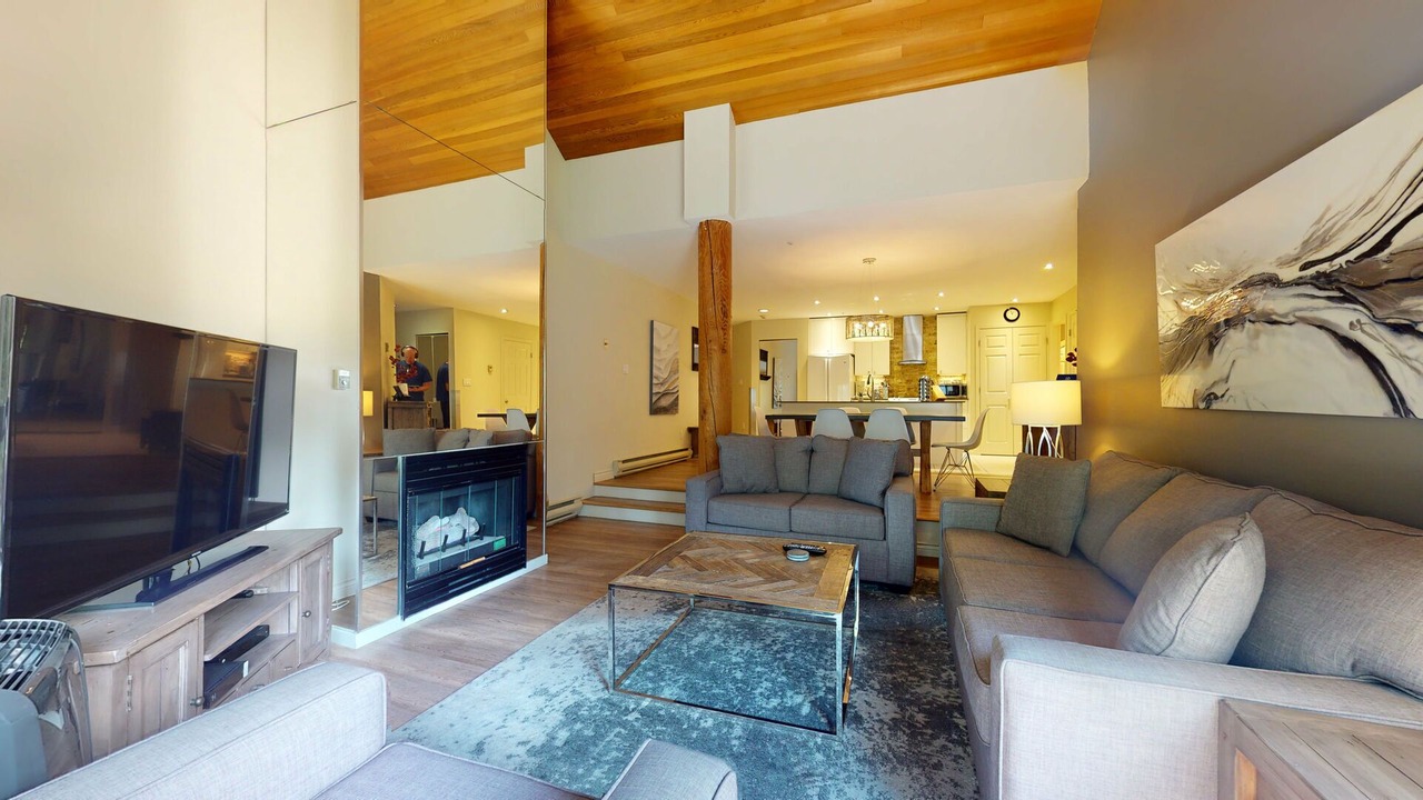 Photo of Livingroom in Blueberry Hill