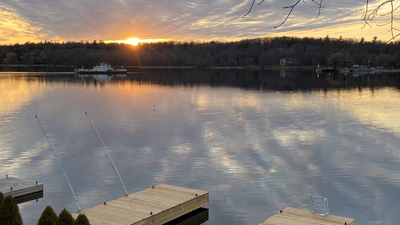 Photo of Others in Howe Island