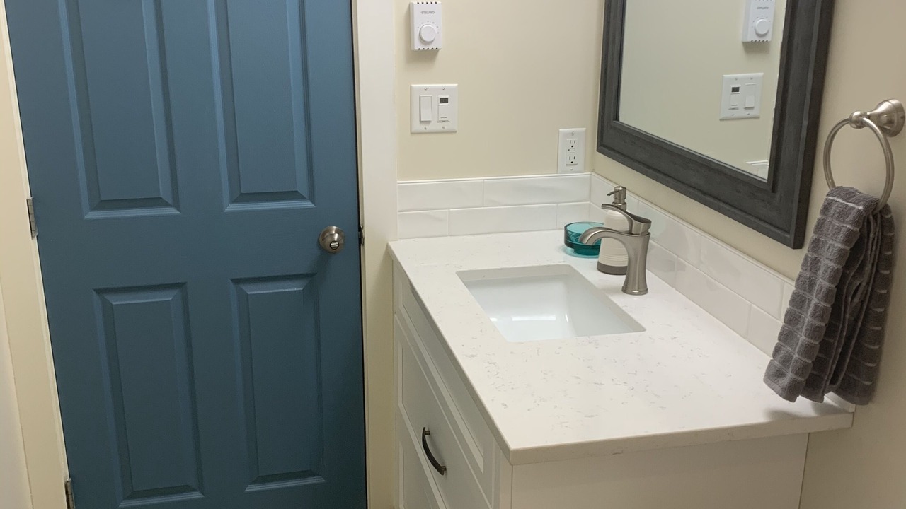 Photo of Bathroom in Okanagan-Similkameen