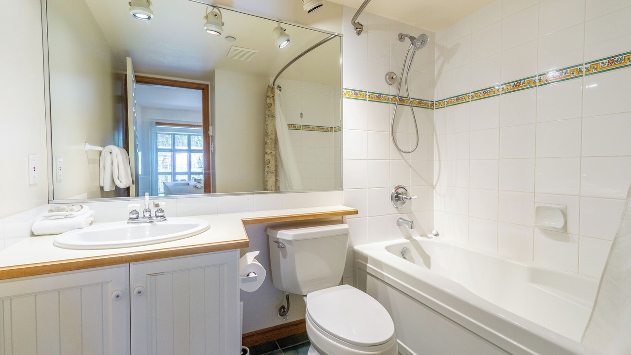 Photo of Bathroom in Upper Village