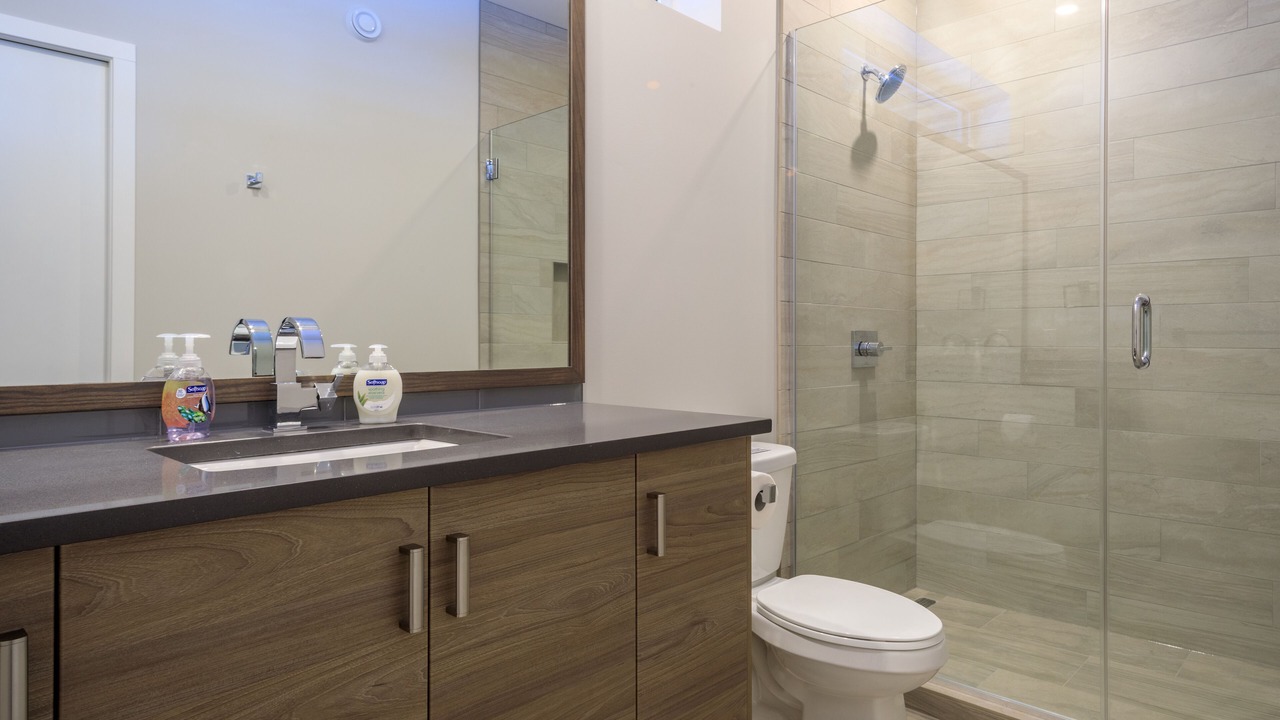 Photo of Bathroom in Golden