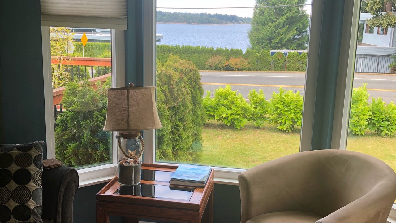 Photo of Livingroom in Chemainus
