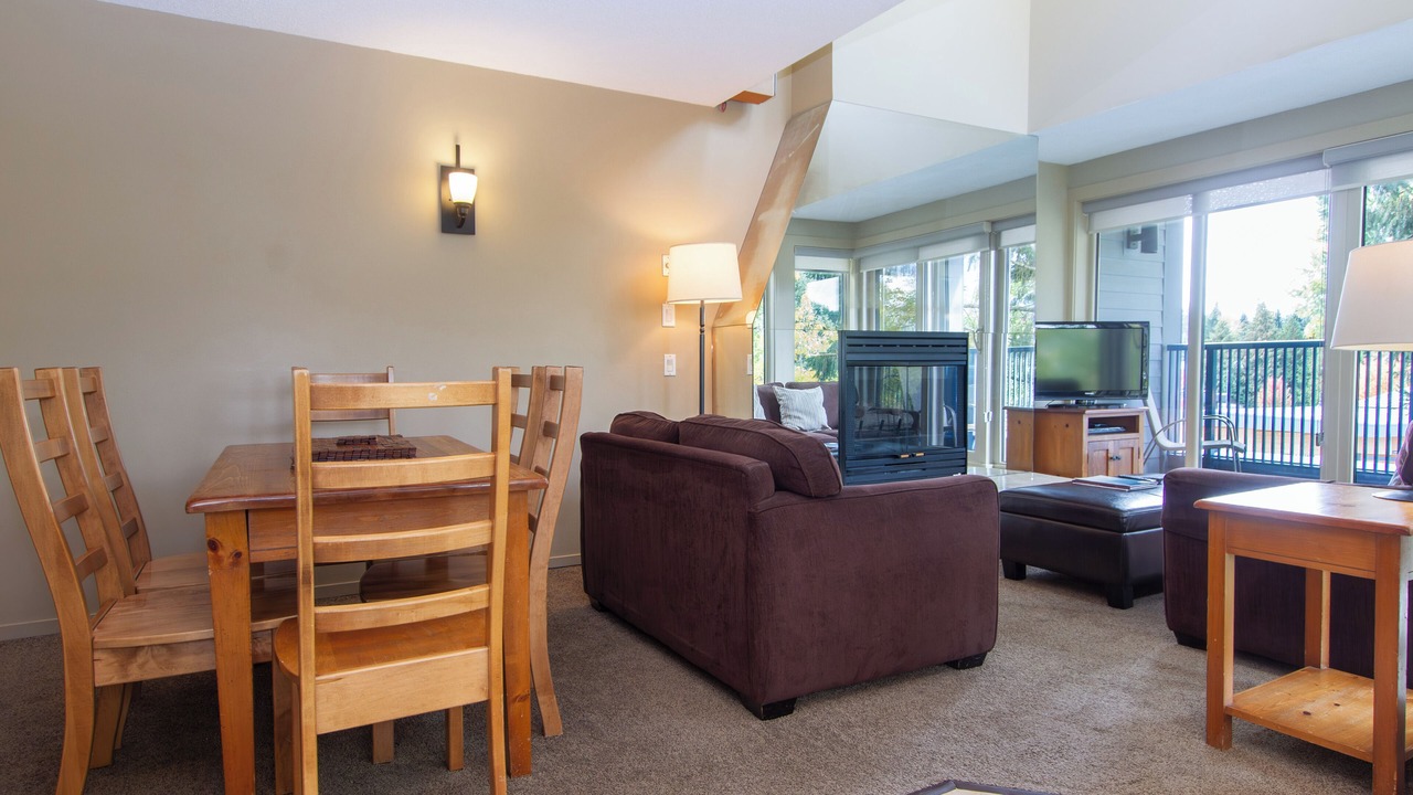 Photo of Livingroom in Whistler Village