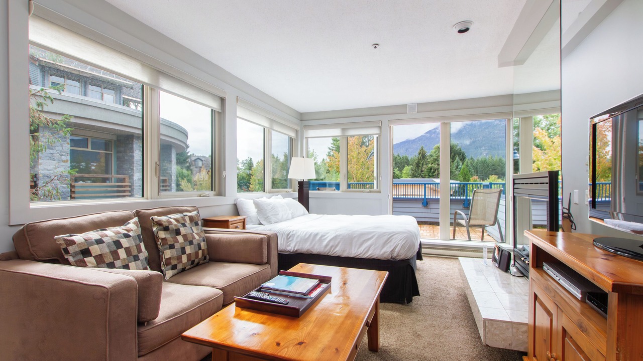 Photo of Livingroom in Whistler Village