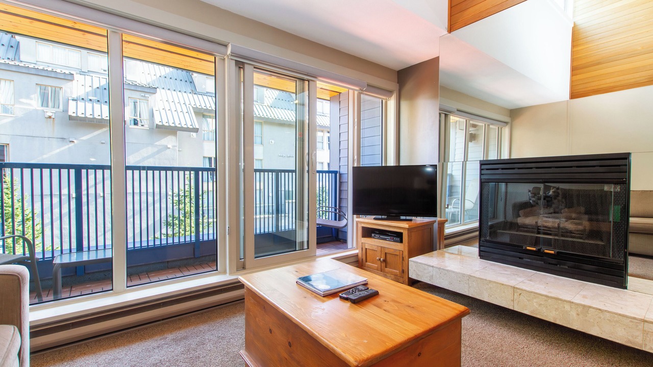 Photo of Livingroom in Whistler Village