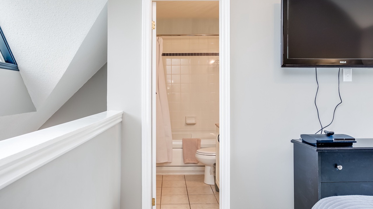 Photo of Bathroom in Craigleith