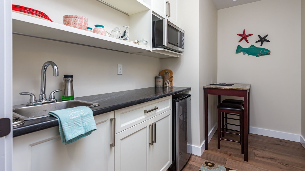 Photo of Kitchen in Courtenay