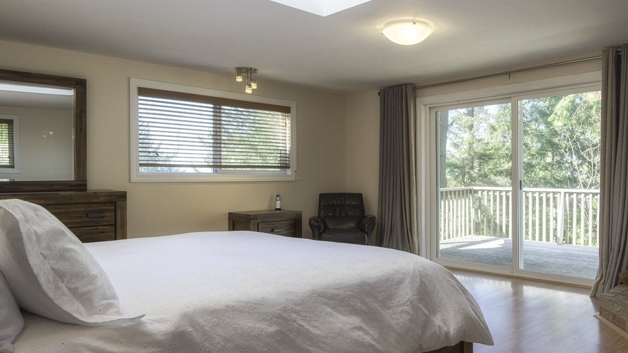 Photo of Bedroom in Otter Point