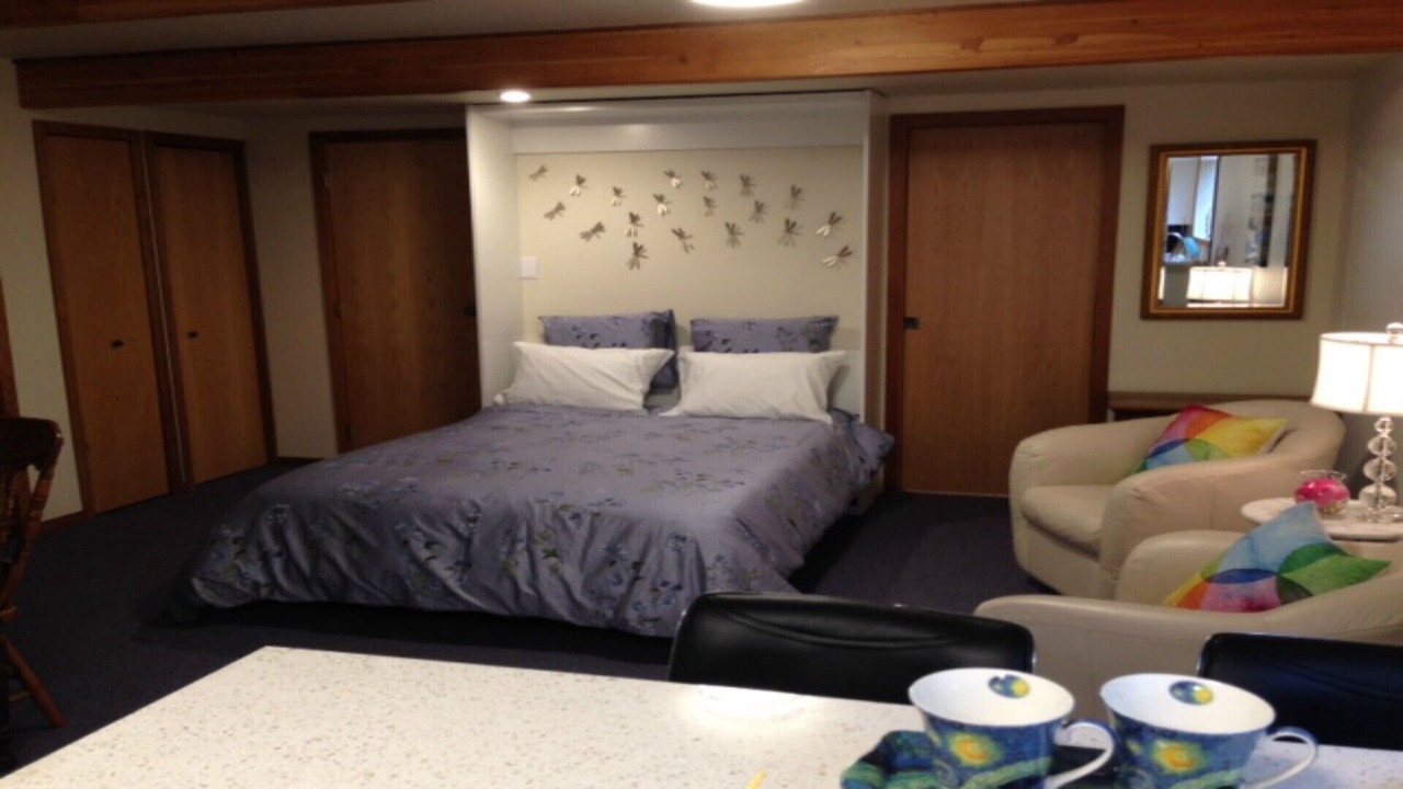 Photo of Bedroom in Saanich East