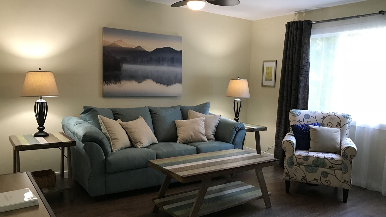 Photo of Livingroom in Sicamous