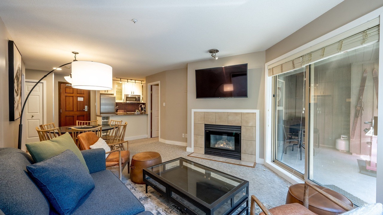 Photo of Livingroom in Upper Village