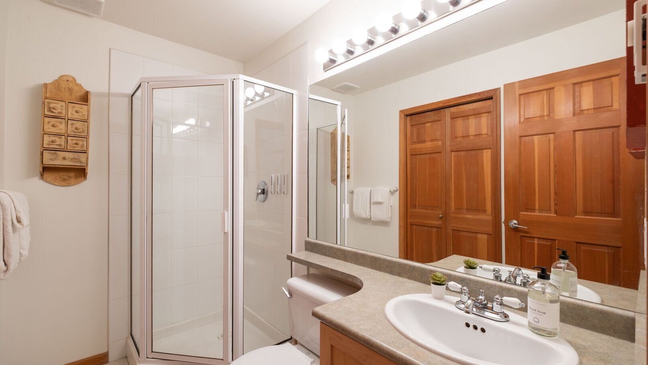 Photo of Bathroom in Village North