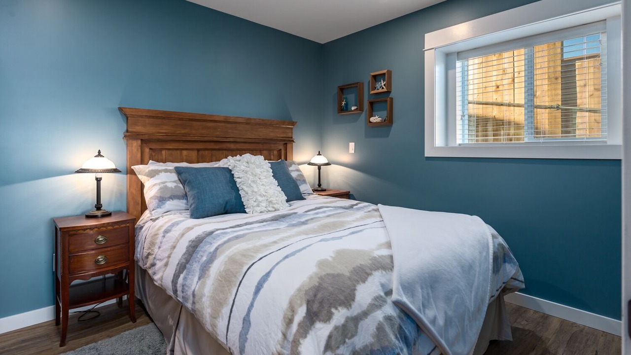 Photo of Bedroom in Campbell River