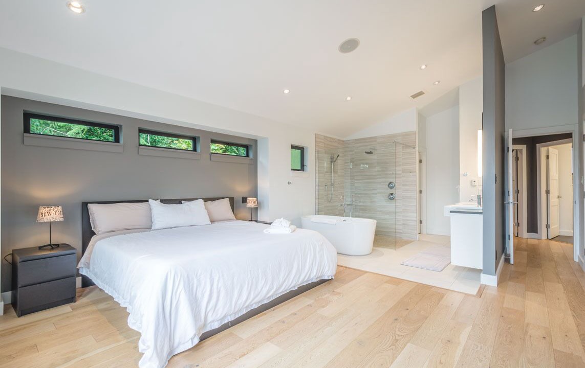 Photo of Bedroom in Sproat Lake