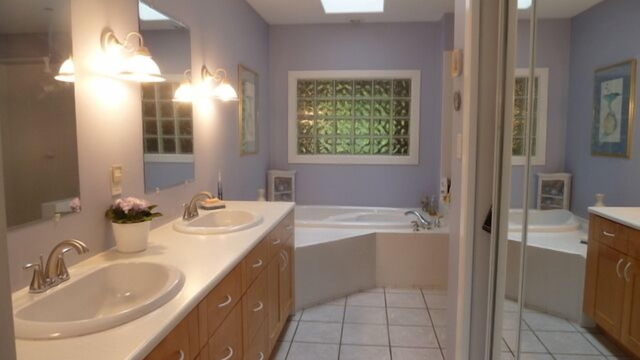 Photo of Bathroom in Cowichan Bay