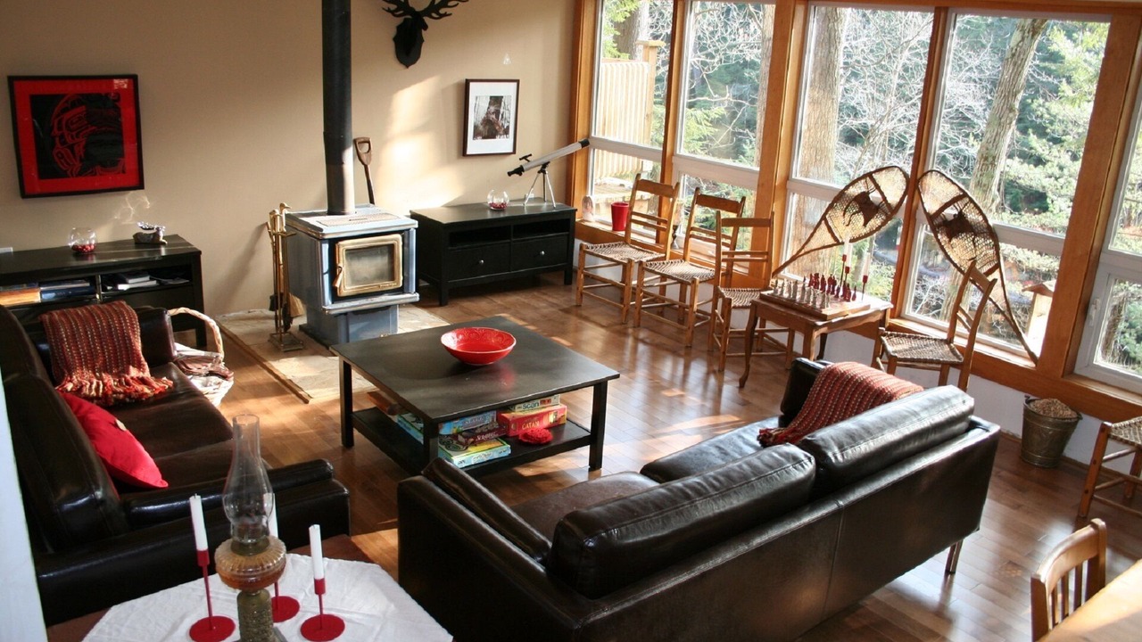 Photo of Bedroom in Muskoka Lakes
