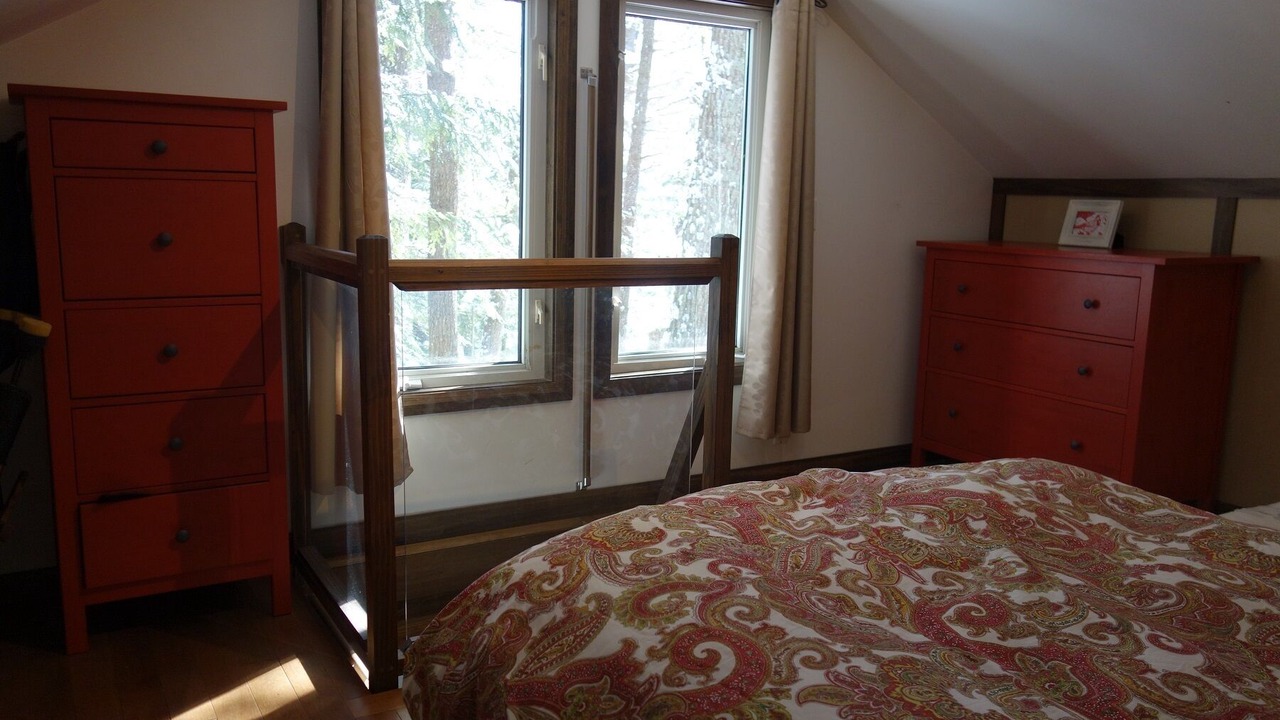 Photo of Bedroom in Muskoka Lakes