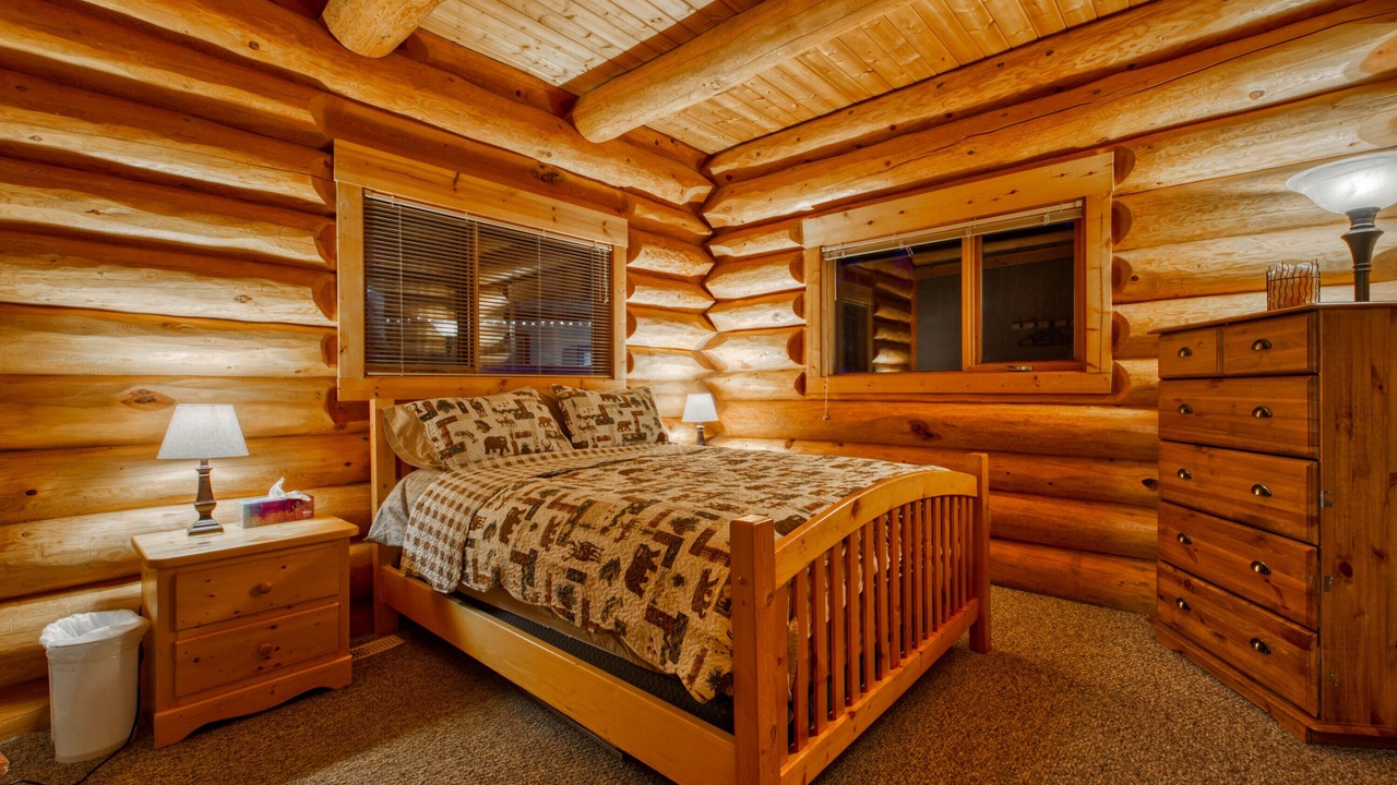 Photo of Bedroom in Sunburst Estates