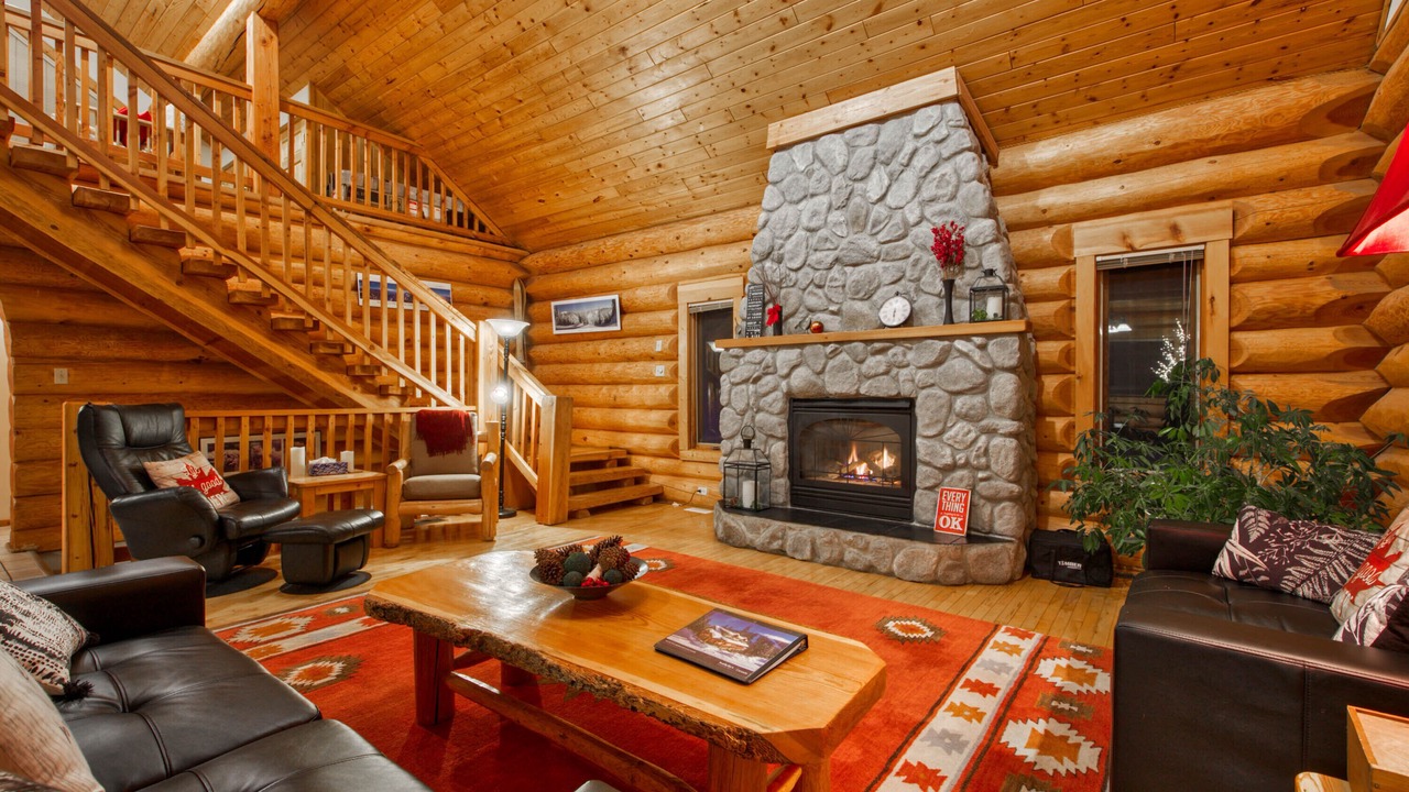 Photo of Livingroom in Sunburst Estates