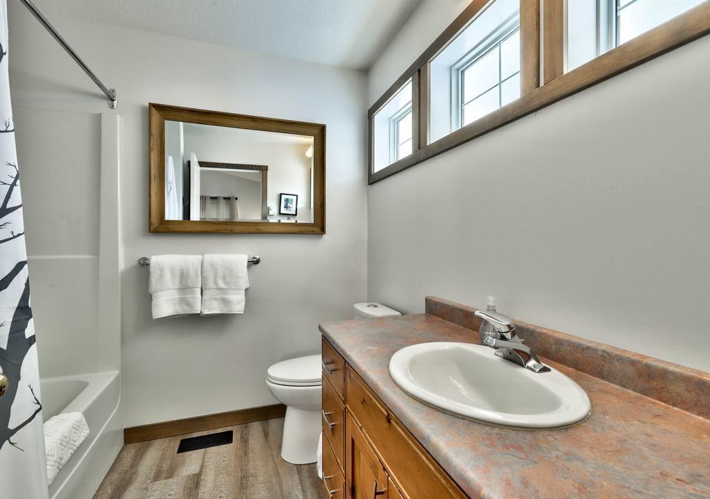 Photo of Bathroom in Sunburst Estates