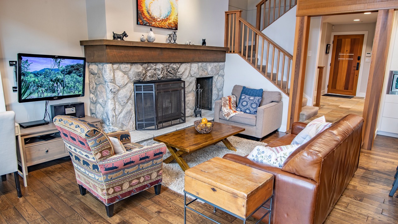 Photo of Livingroom in Upper Village