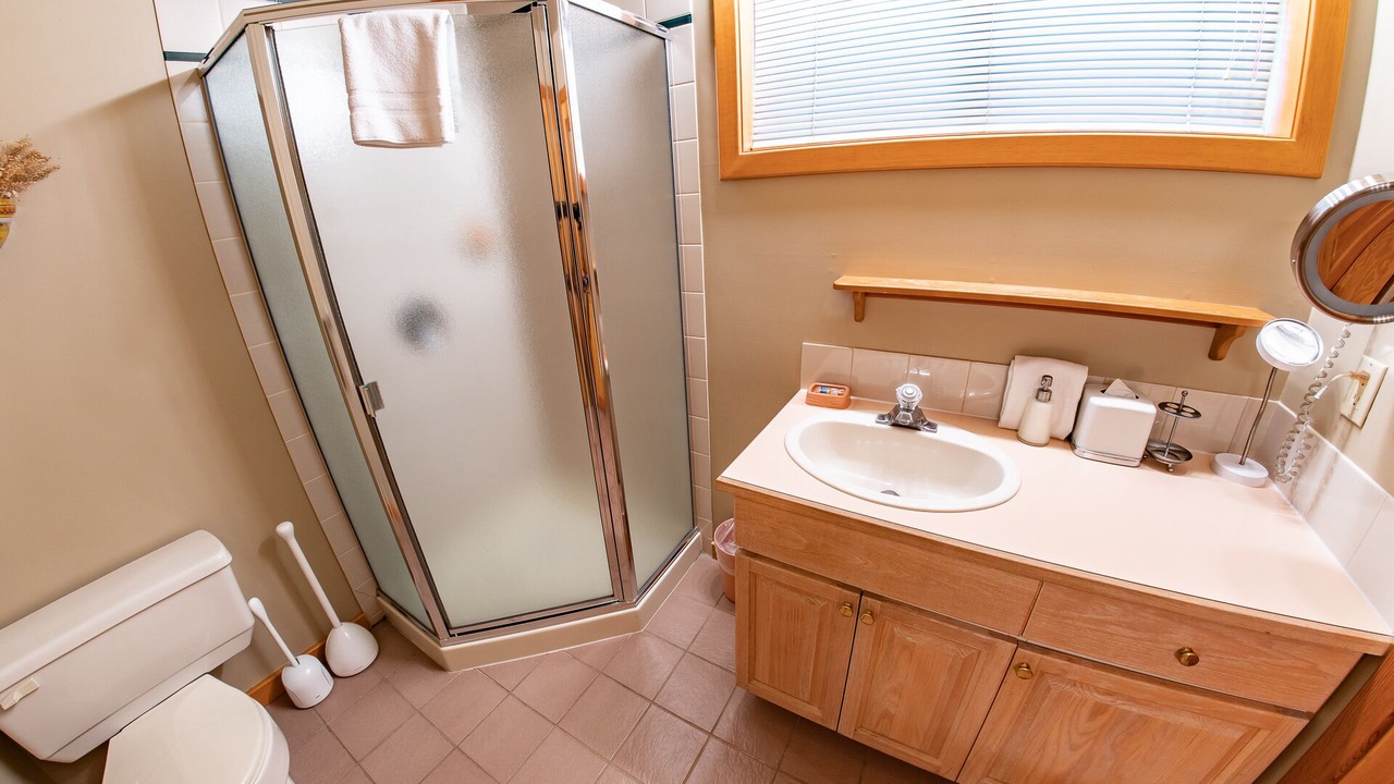 Photo of Bathroom in Upper Village