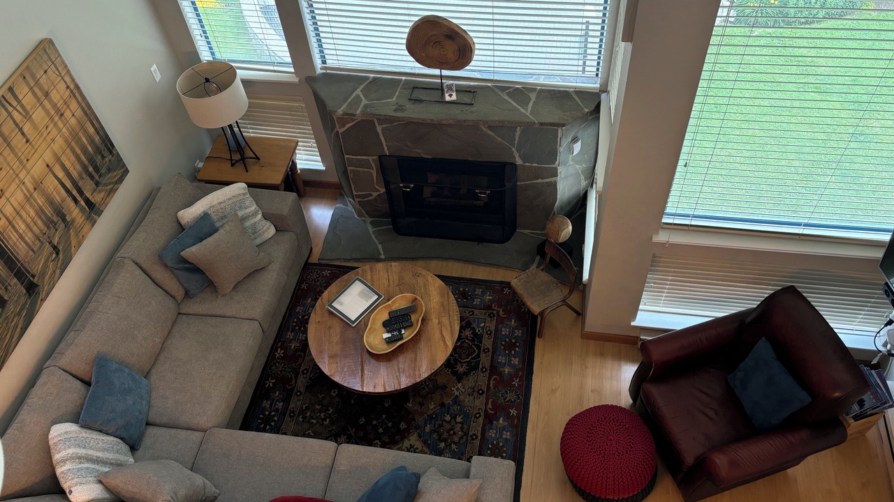 Photo of Livingroom in Upper Village
