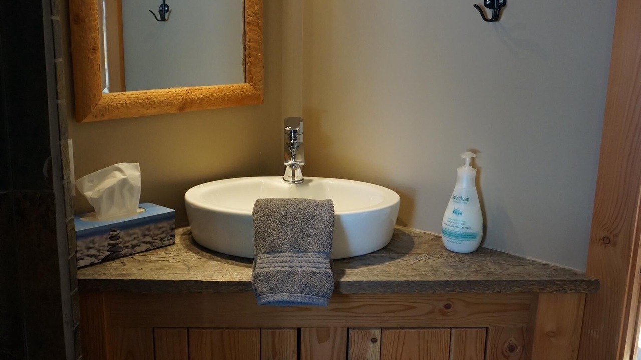 Photo of Bathroom in Golden