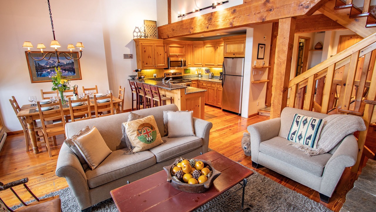 Photo of Livingroom in Upper Village
