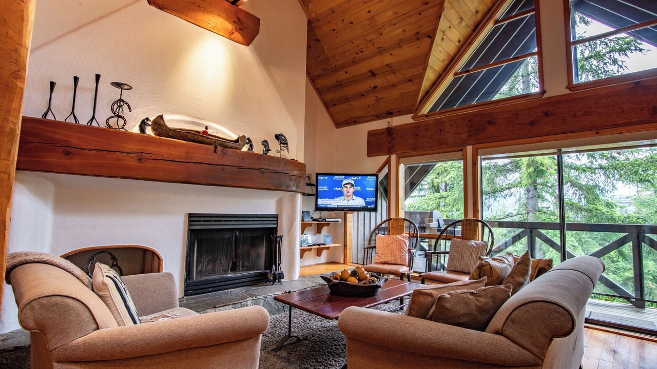 Photo of Livingroom in Upper Village