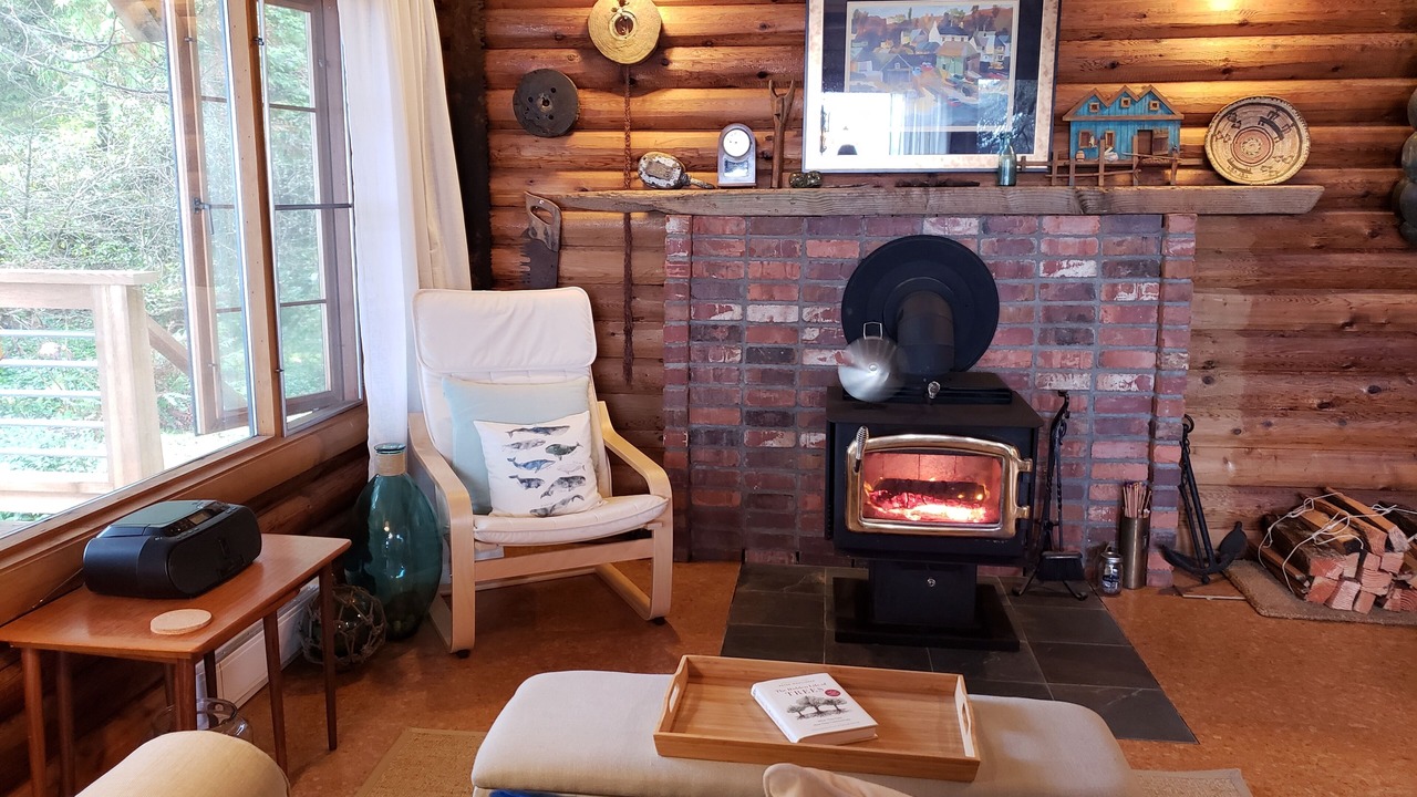 Photo of Bedroom in Juan de Fuca Electoral Area