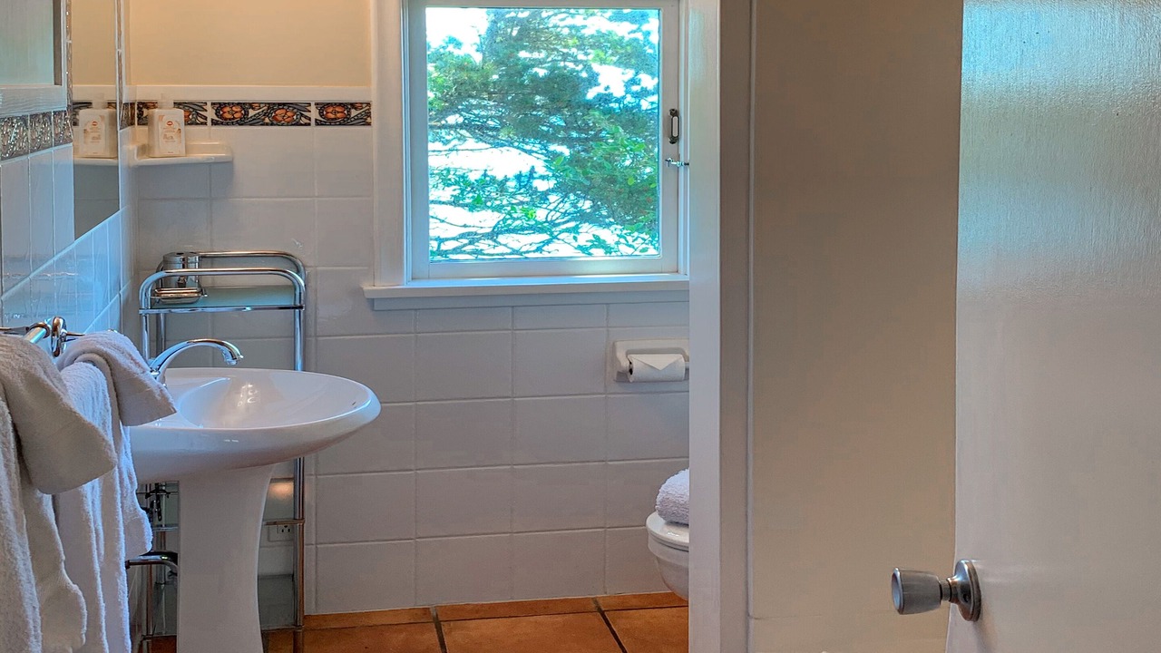 Photo of Bathroom in Otter Point