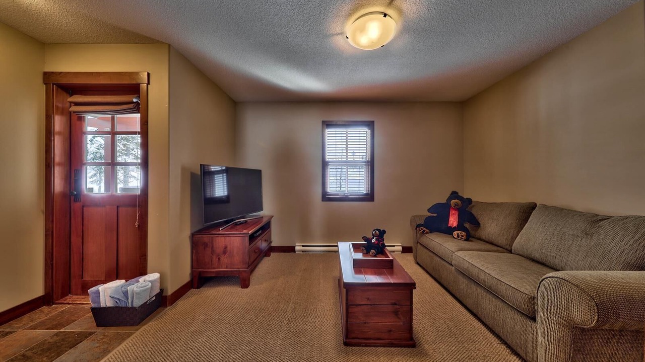 Photo of Livingroom in Sun Peaks