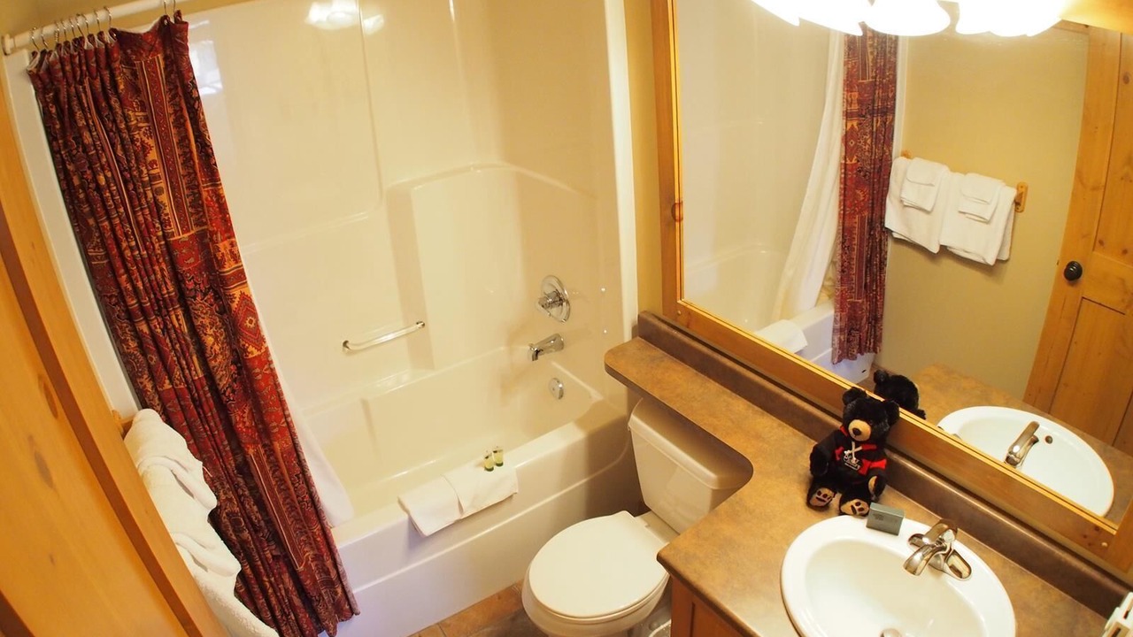 Photo of Bathroom in Sun Peaks