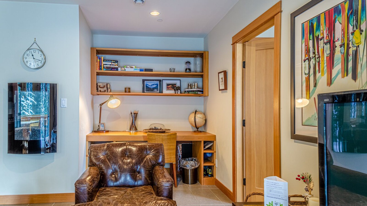 Photo of Livingroom in Sun Peaks