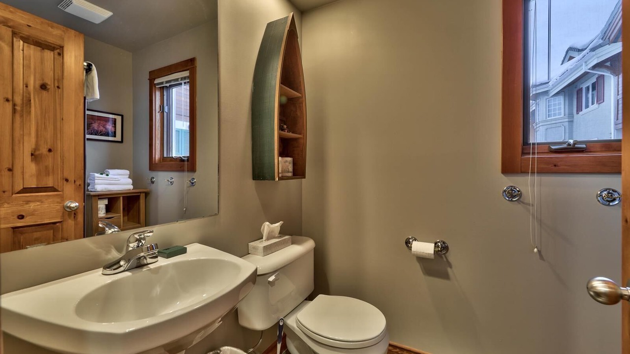Photo of Bathroom in Sun Peaks