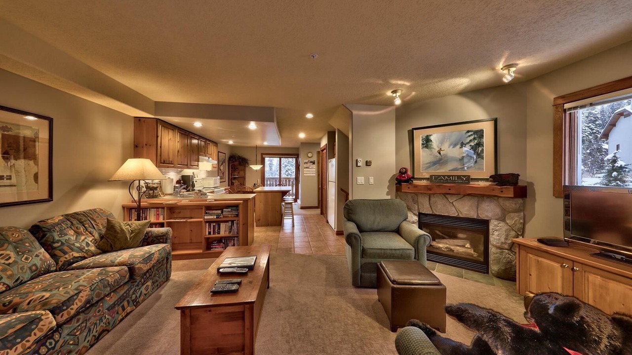 Photo of Livingroom in Sun Peaks