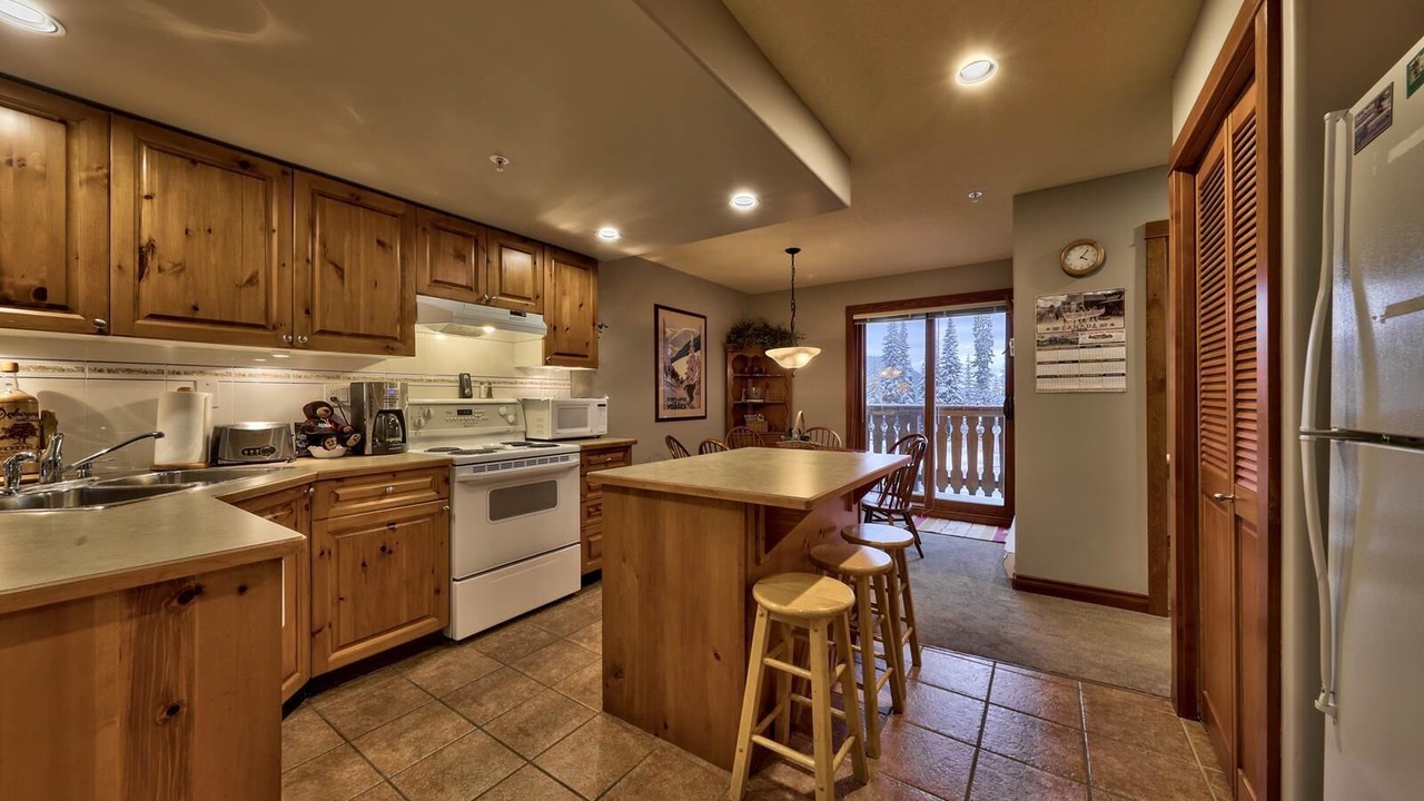 Photo of Kitchen in Sun Peaks