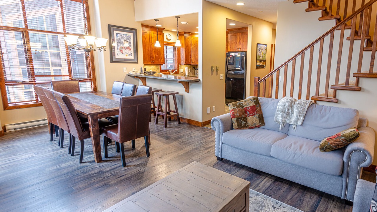 Photo of Livingroom in Sun Peaks