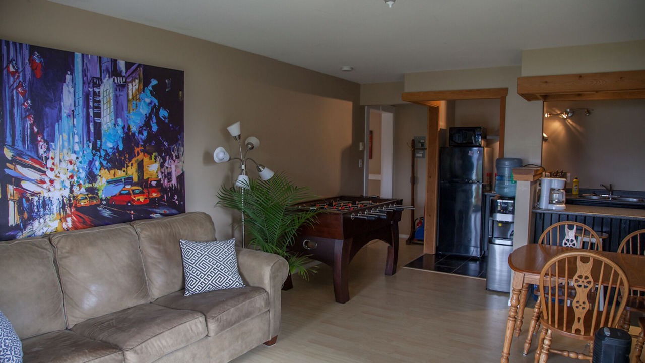 Photo of Livingroom in Okanagan-Similkameen