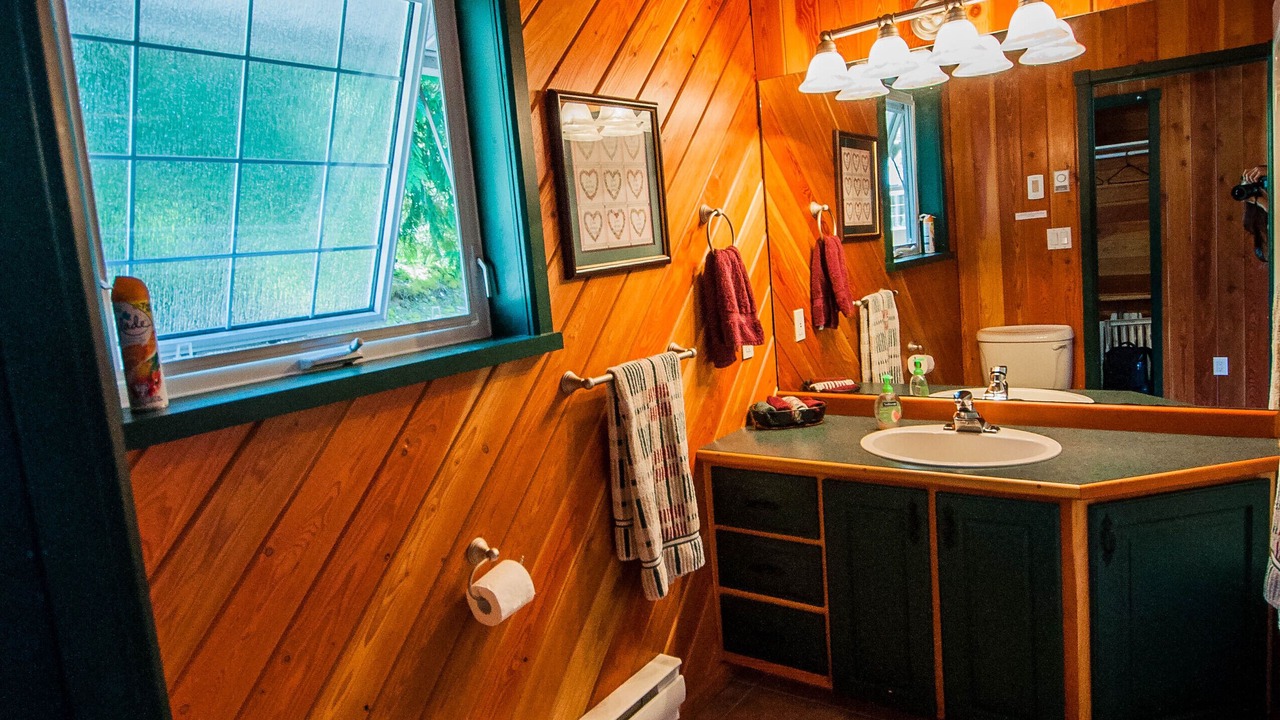 Photo of Bathroom in Kaslo