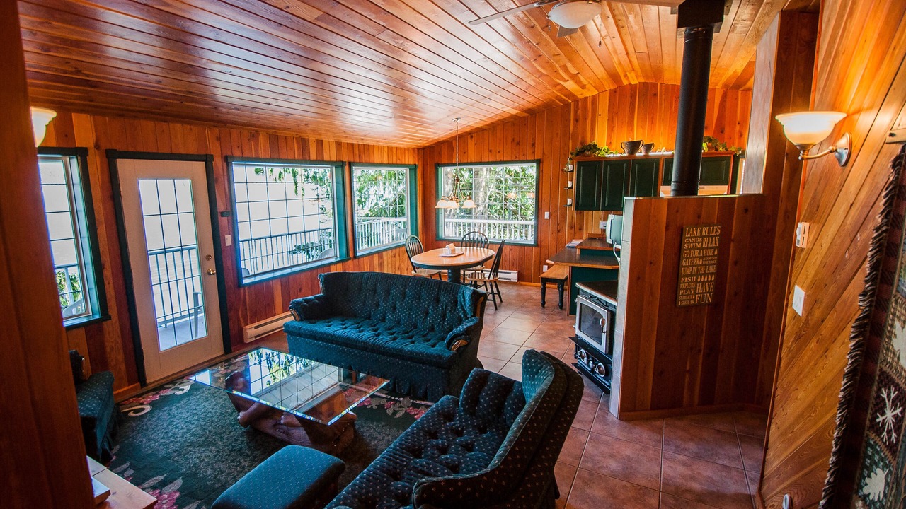 Photo of Livingroom in Kaslo