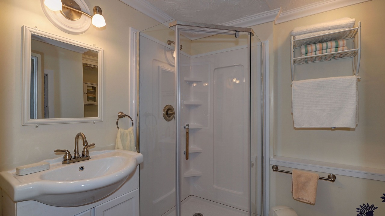 Photo of Bedroom in Okanagan-Similkameen